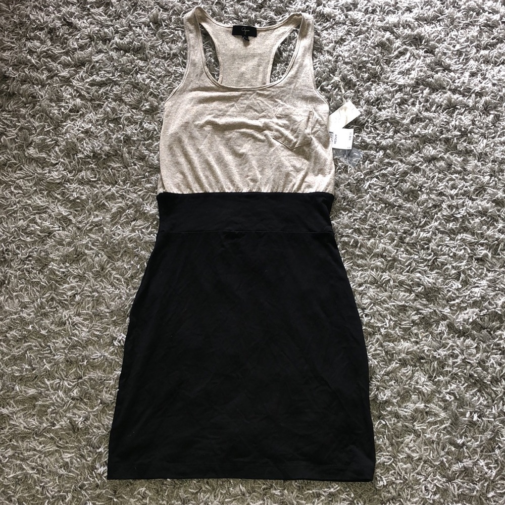 Dress - Picture 3 of 5